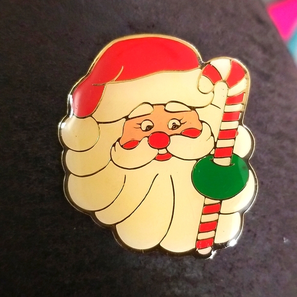 ENAMEL SANTA CLAUS & CANDY CANE pin - Picture 1 of 3
